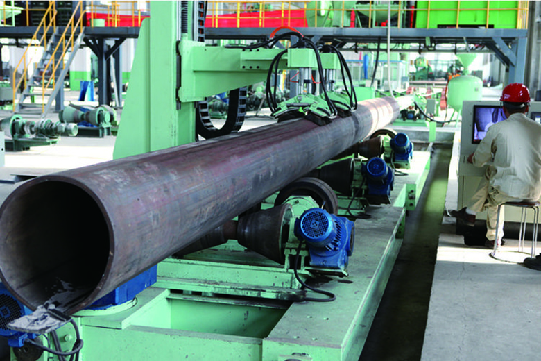 Surface treatment of welded pipes