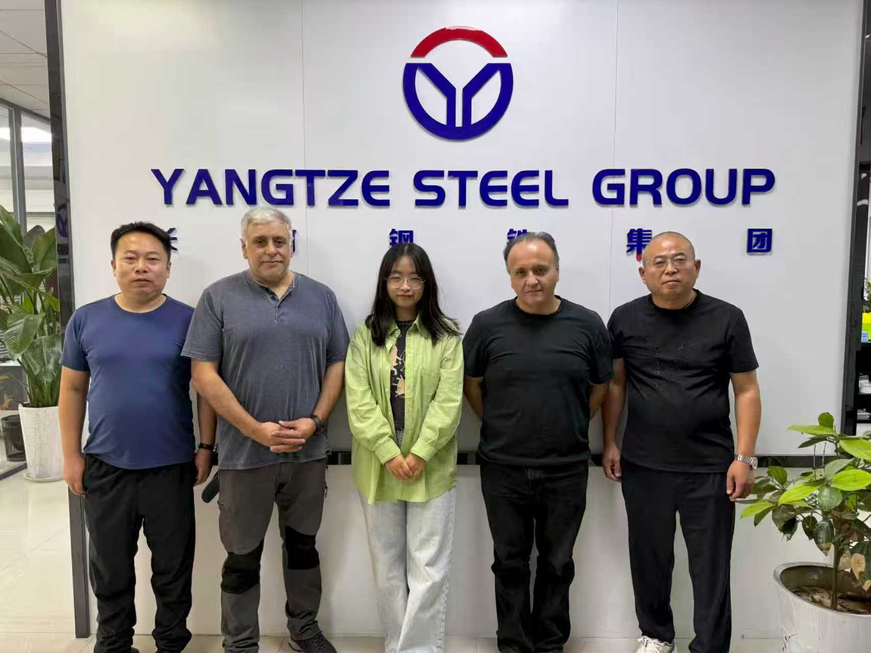 Gianna's important customers visited the factory's production process and inspected the ordered products.